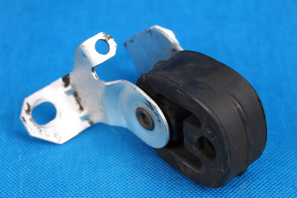 AUDI A6 C7 4G SILENCER HOLDER 8K0853144F 2017R