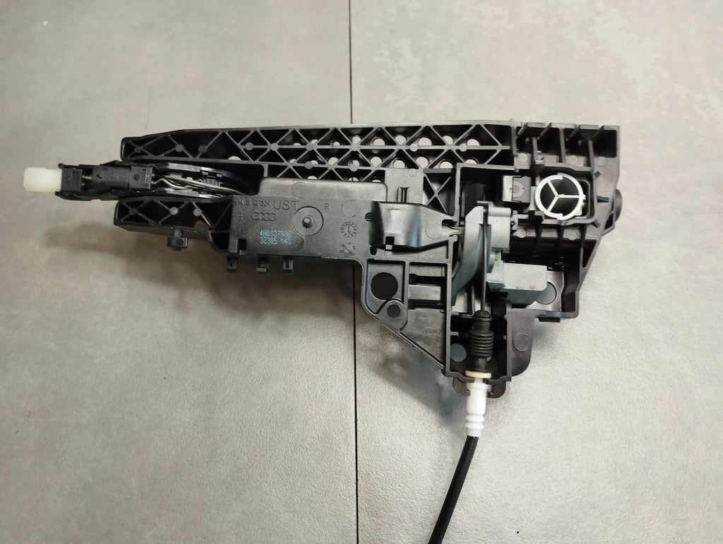 AUDI A6 C7 HANDLE RIGHT REAR LX7P KESSY