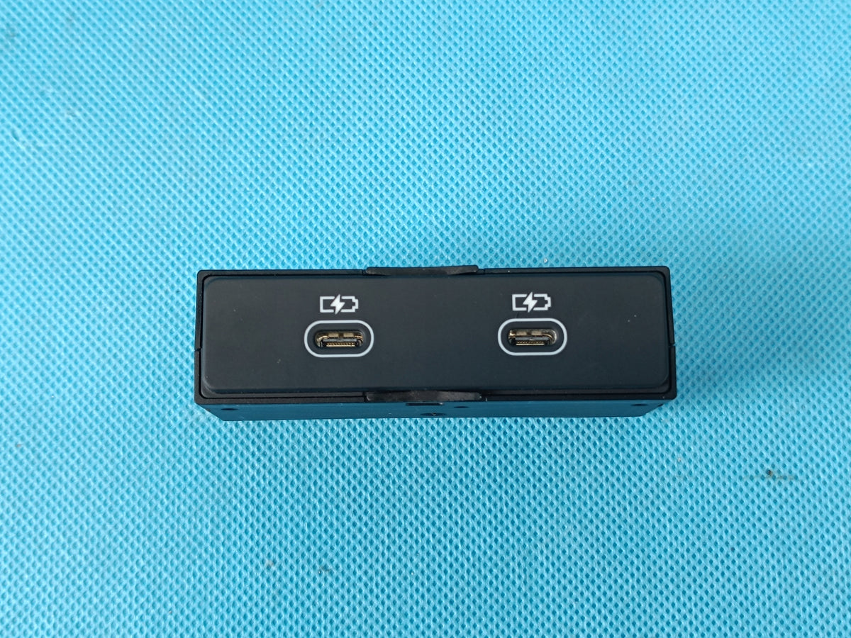 AUDI A6 C9 AVANT 2.0 TDI 150KW 4x4 2026R USB TYPE-C DUAL 4N1035954A PORT
