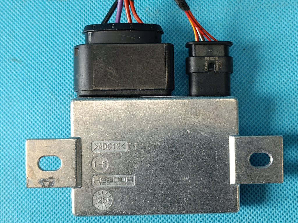 AUDI A6 C9 AVANT 2026 R MODULE EMERGENCY POWER CONTROLLER 8B3907045C