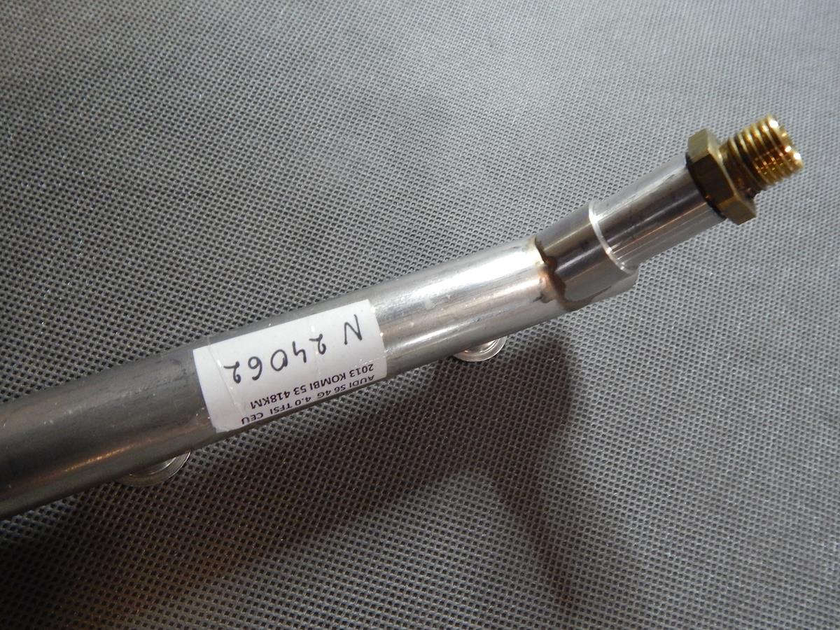 AUDI A6 S6 4.0 TFSI INJECTION RAIL 079133315BD