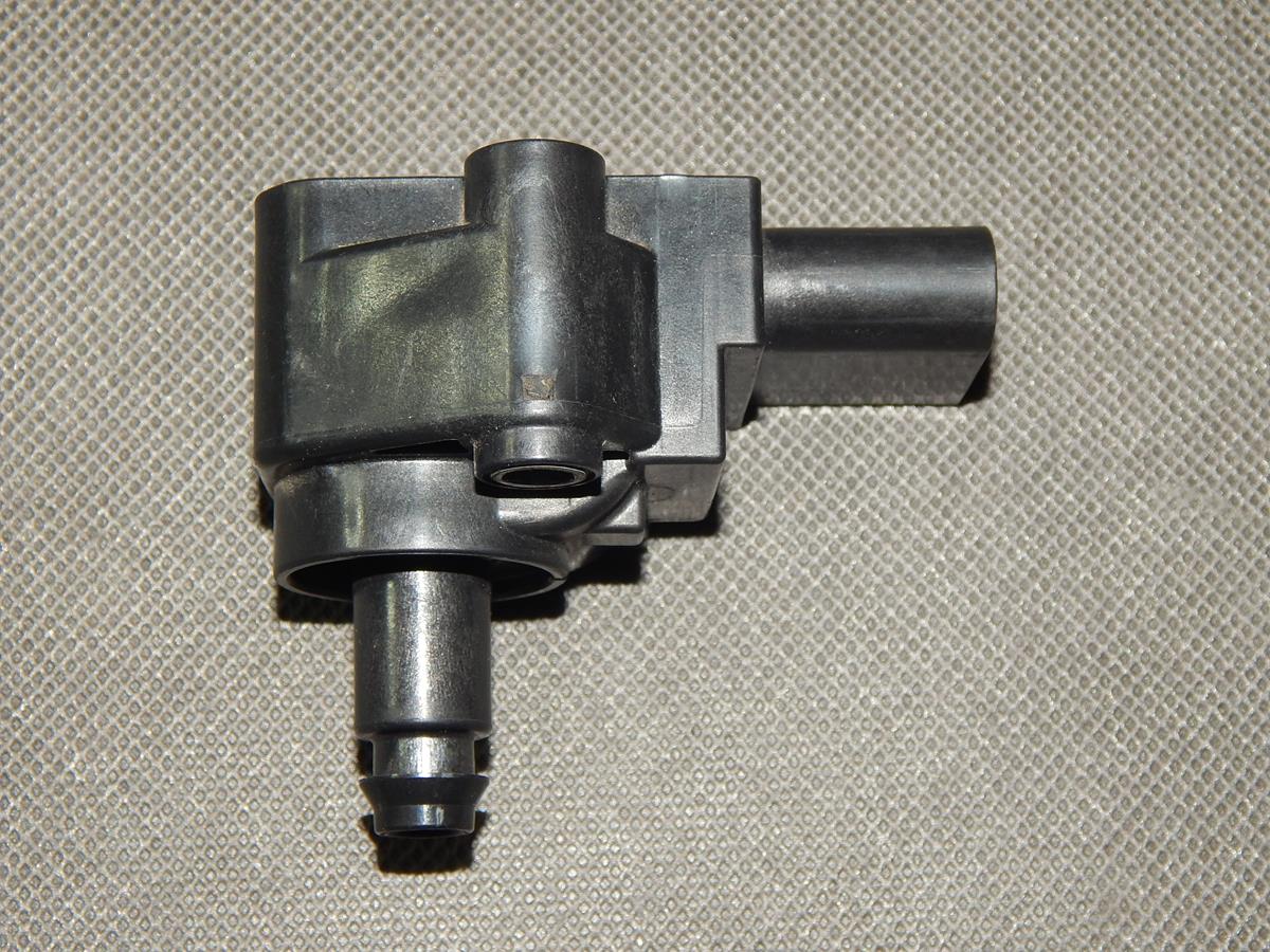 AUDI A6 S6 4G 4.0 TFSI IGNITION COIL 079905110C
