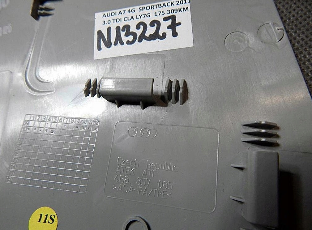 AUDI A7 4G BOARD CAP 4G8857085