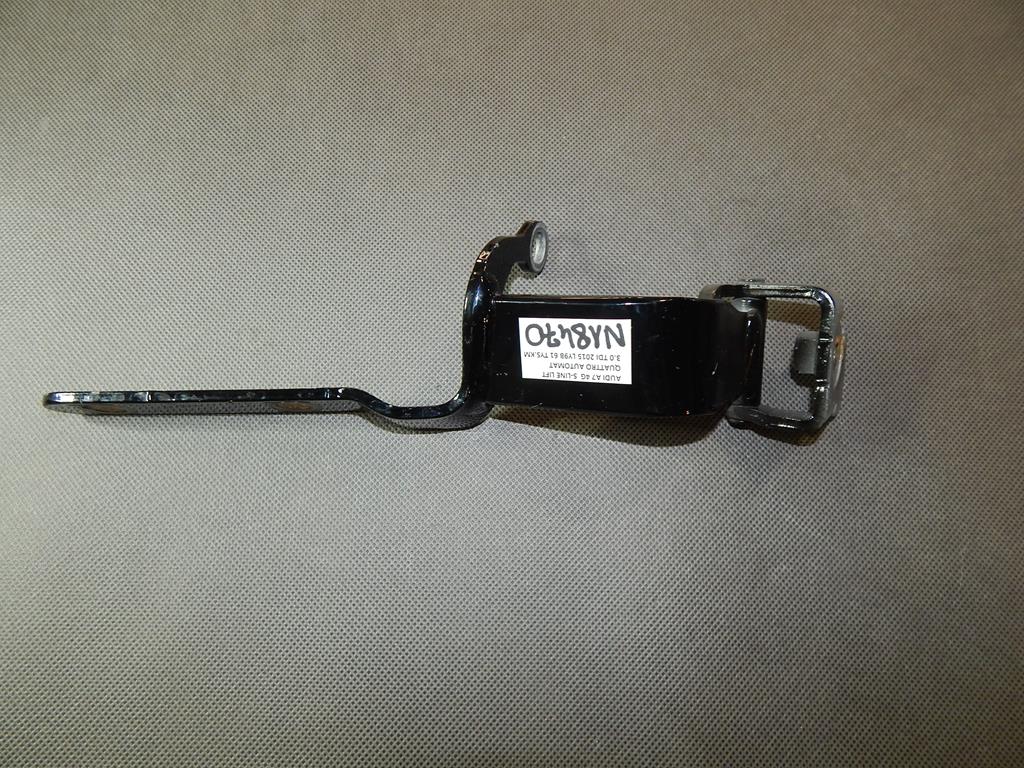 AUDI A7 4G FLAP HINGE LEFT REAR 4G8827299