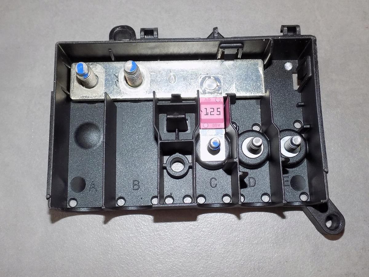 AUDI A8 4N FUSE BOX 4M0941828J