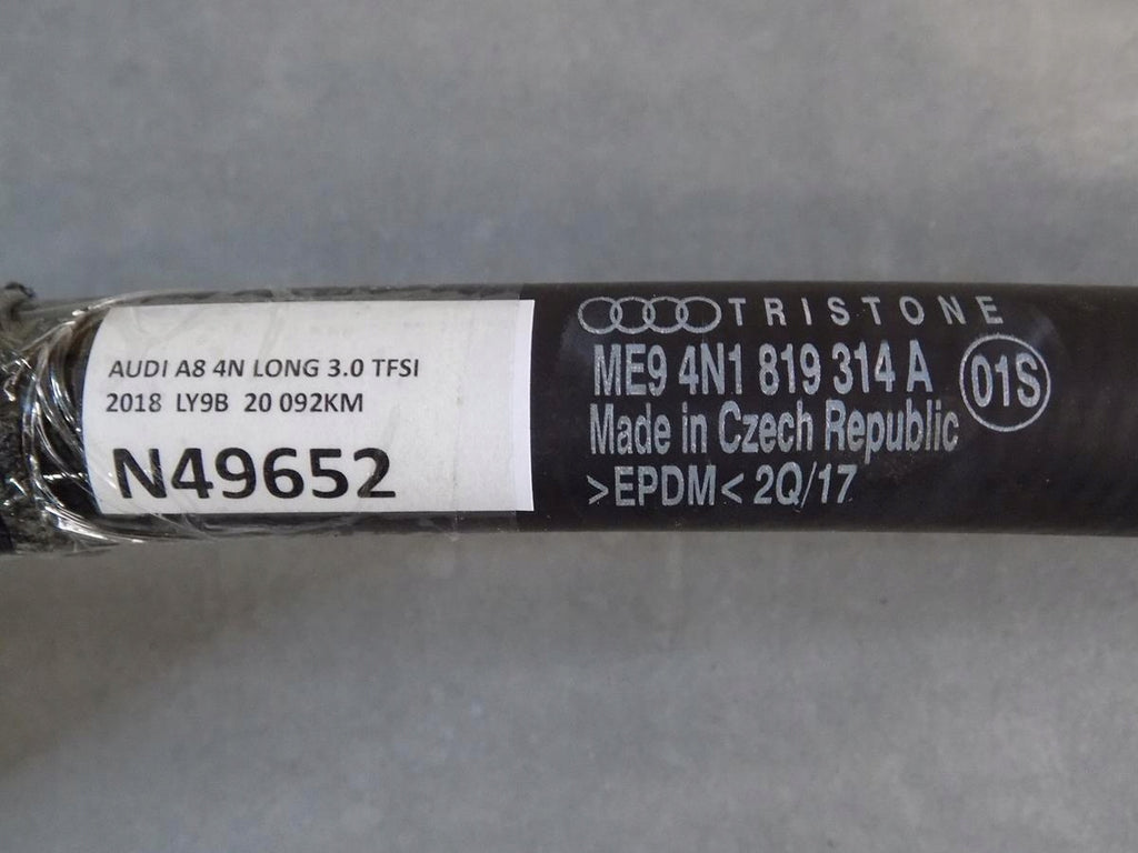 AUDI A8 4N WATER LINE 4N1819314A