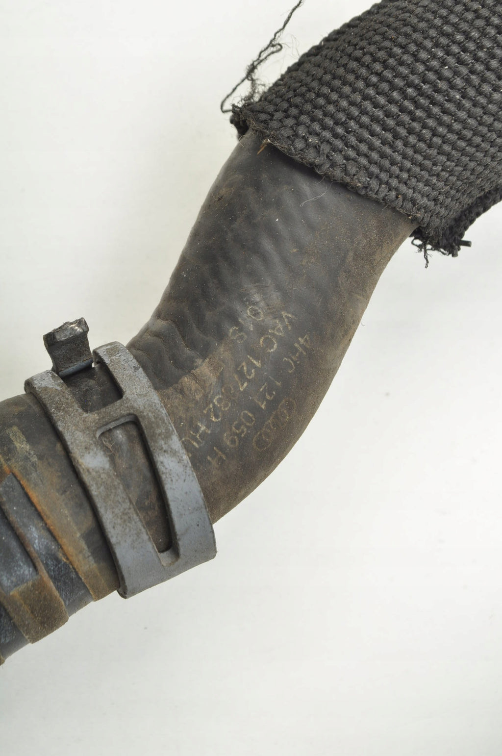 AUDI A8 D4 3.0 TFSI 290KM PIPE WATER LINE 4H0121059H