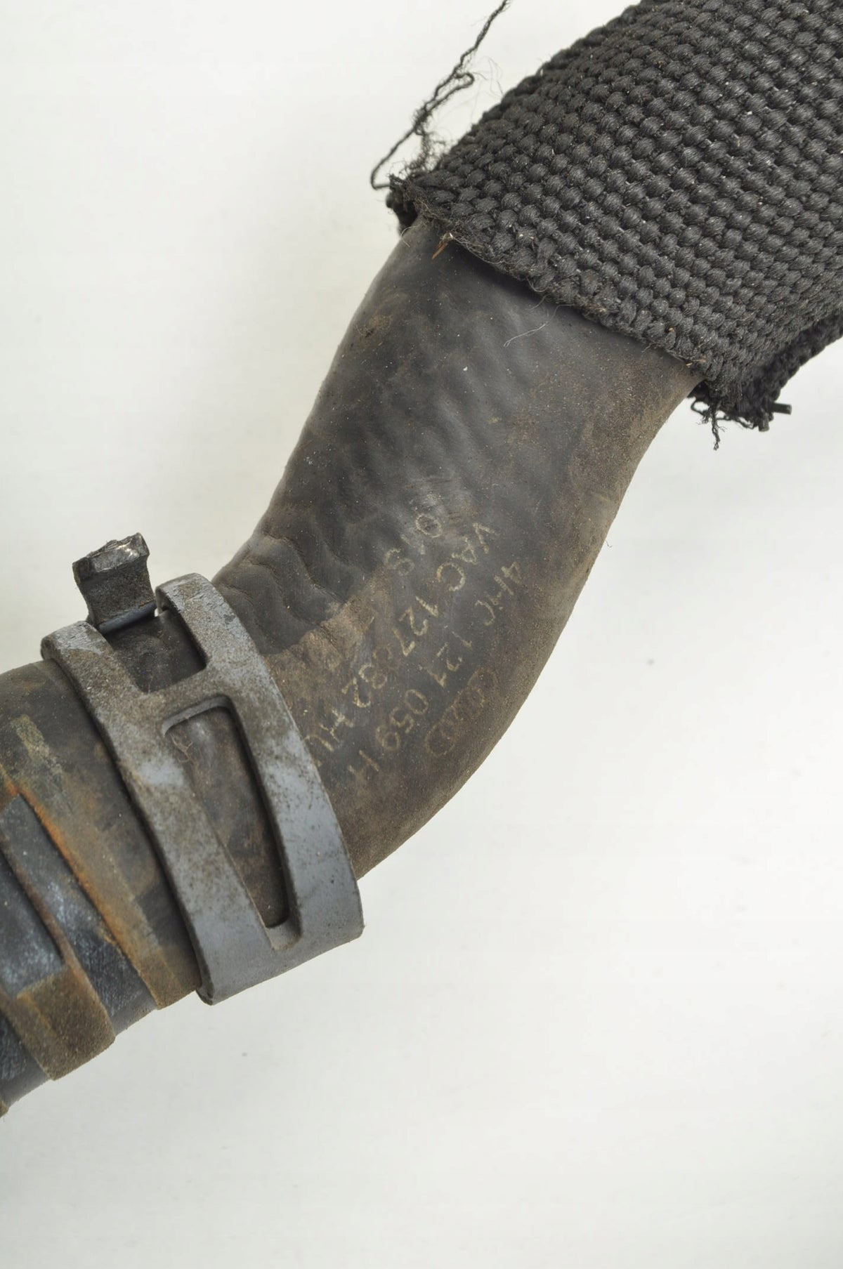 AUDI A8 D4 3.0 TFSI 290KM PIPE WATER LINE 4H0121059H
