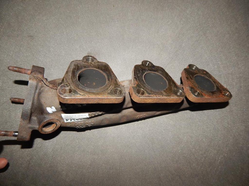 AUDI A8 D4 4H EXHAUST MANIFOLD 06E253034T