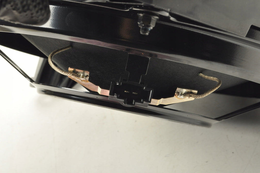 AUDI A8 D4 SUBWOOFER SEDAN 315048-001 BOSE
