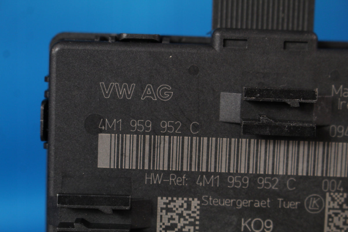AUDI A8 D5 DOOR MODULE FRONT RIGHT EUROPE 4M1959952C 2018R