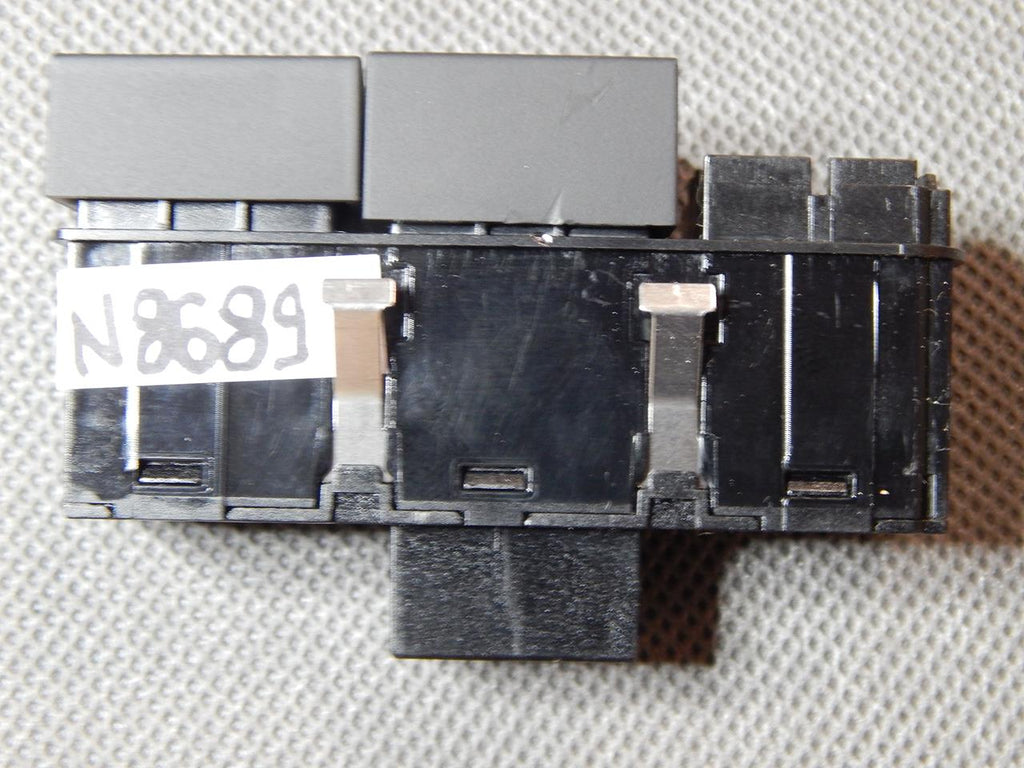 AUDI Q3 8U SWITCH PDC 8U0959674C