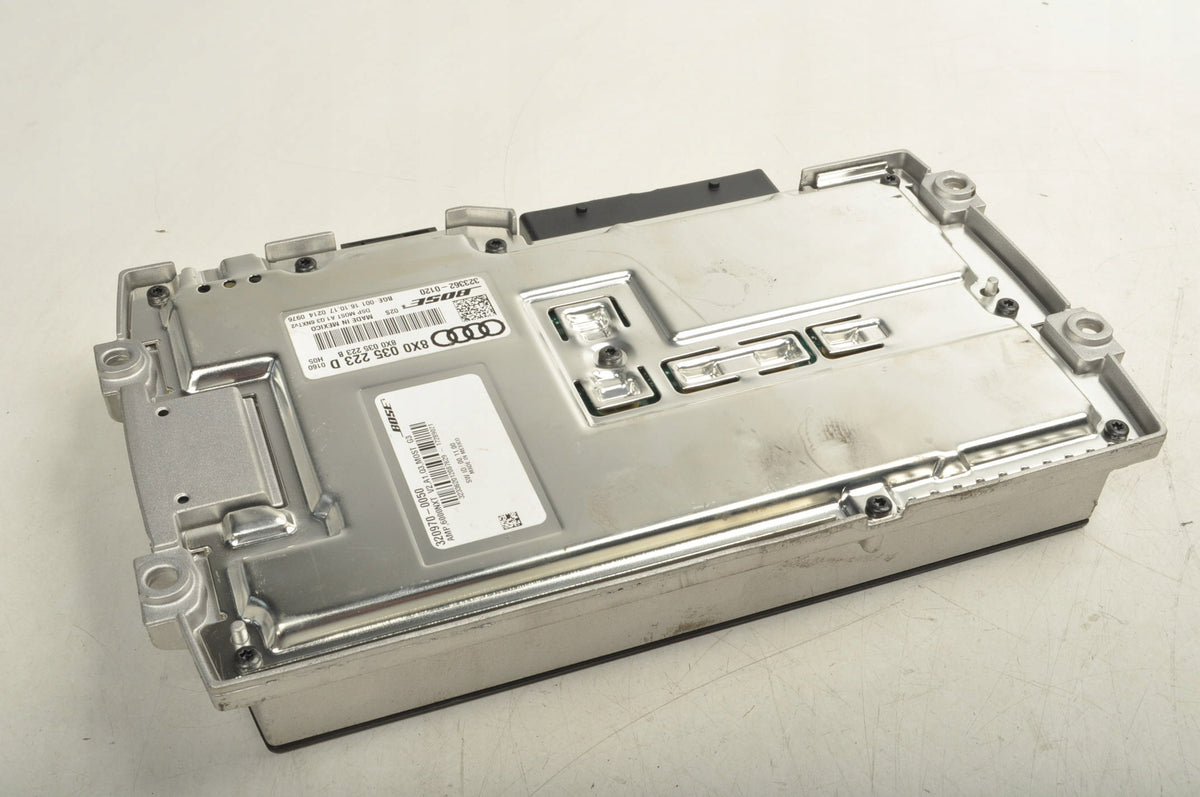 AUDI Q3 AND 8X0035223D BOSE RADIO AMPLIFIER