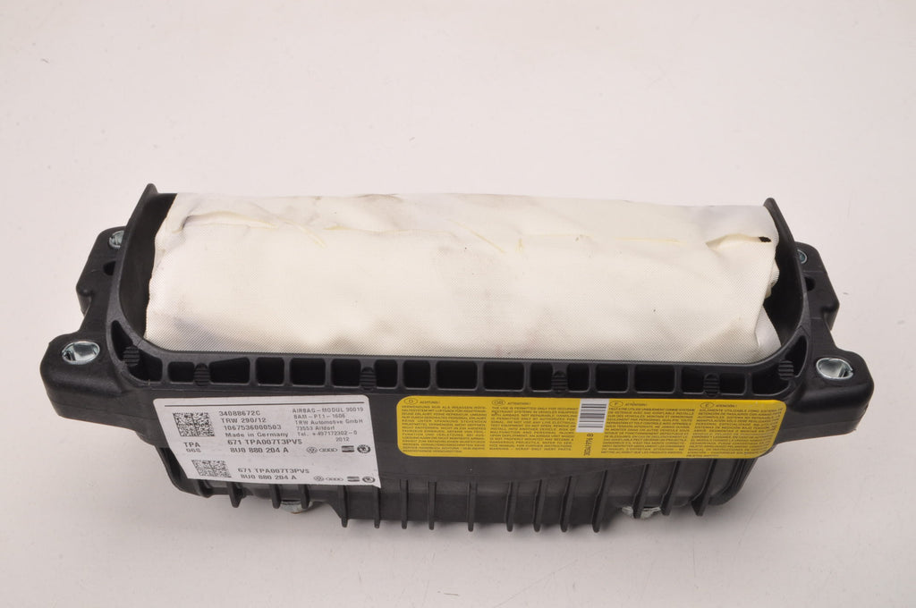 AUDI Q3 AND AIRBAG PASSENGER 8U0880204A