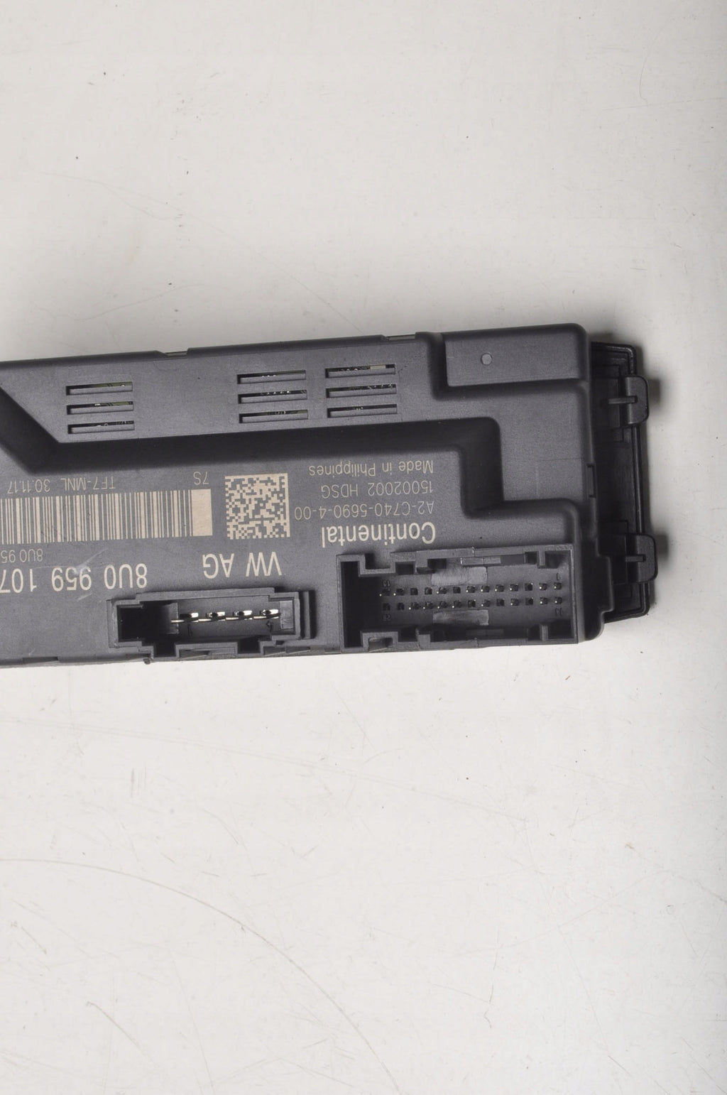 AUDI Q3 AND FLAP CONTROLLER MODULE 8U0959107A 2018R
