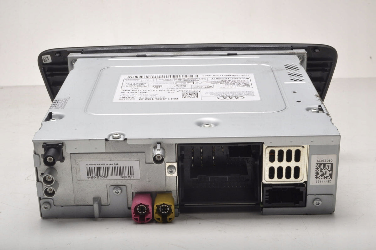 AUDI Q3 AND RADIO NAVIGATION 8U1035192D LIFT