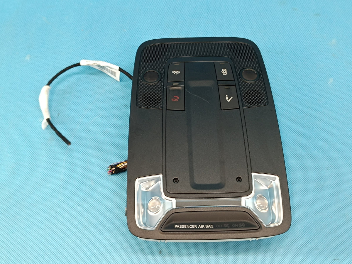 AUDI Q3 F3 SPORTBACK 4x4 2.0 TFSI 180KW 2024 R INNER LAMP 81A947135CH