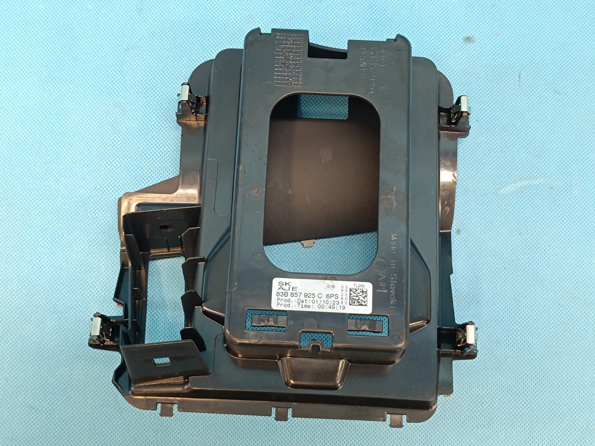 AUDI Q3 F3 SPORTBACK 4x4 2.0 TFSI 2024 R TUNNEL STORAGE HOUSING 83B857925C