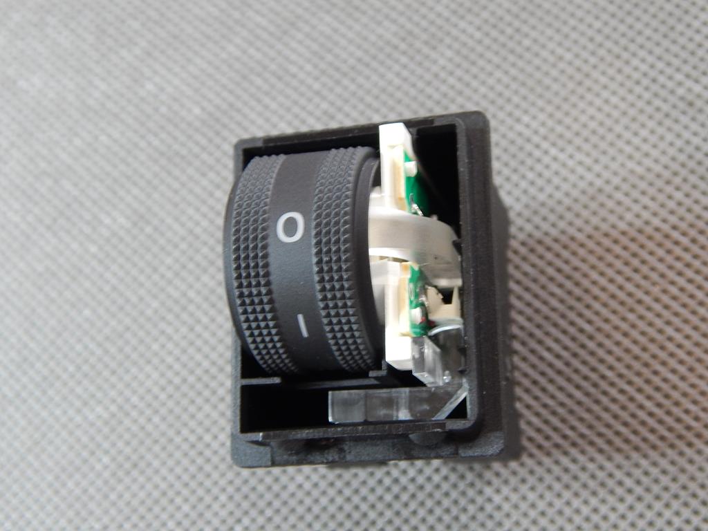 AUDI Q5 8R LIGHT HEIGHT BUTTON 8R0941301