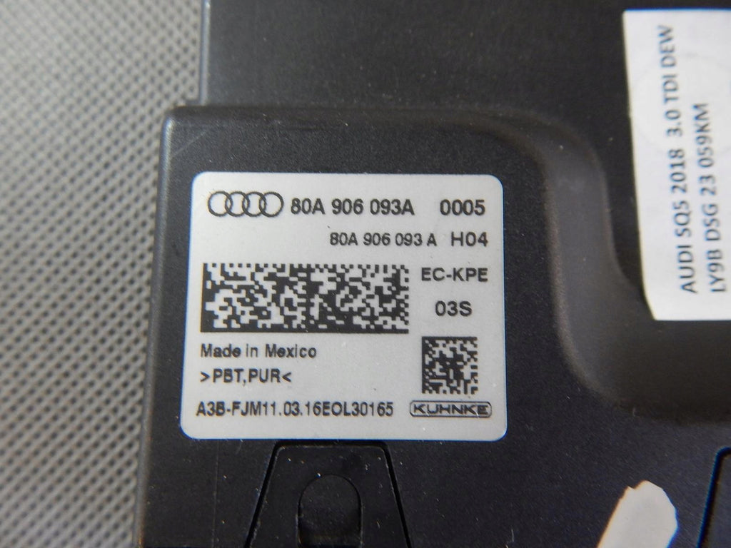 AUDI Q5 SQ5 II FUEL PUMP MODULE 80A906093A