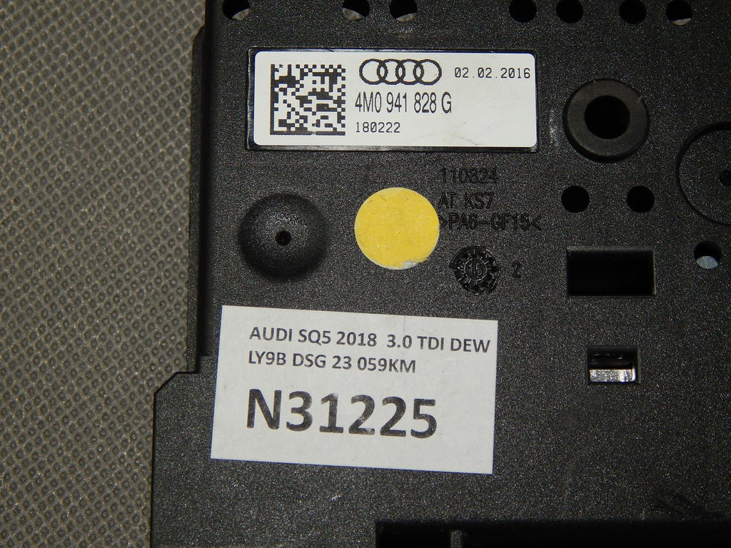 AUDI Q5 SQ5 II FUSE BOX 4M0941828G
