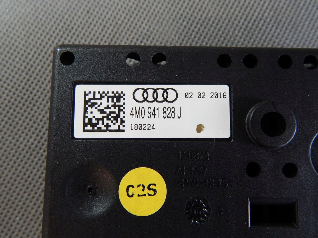 AUDI Q5 SQ5 II FUSE BOX 4M0941828J