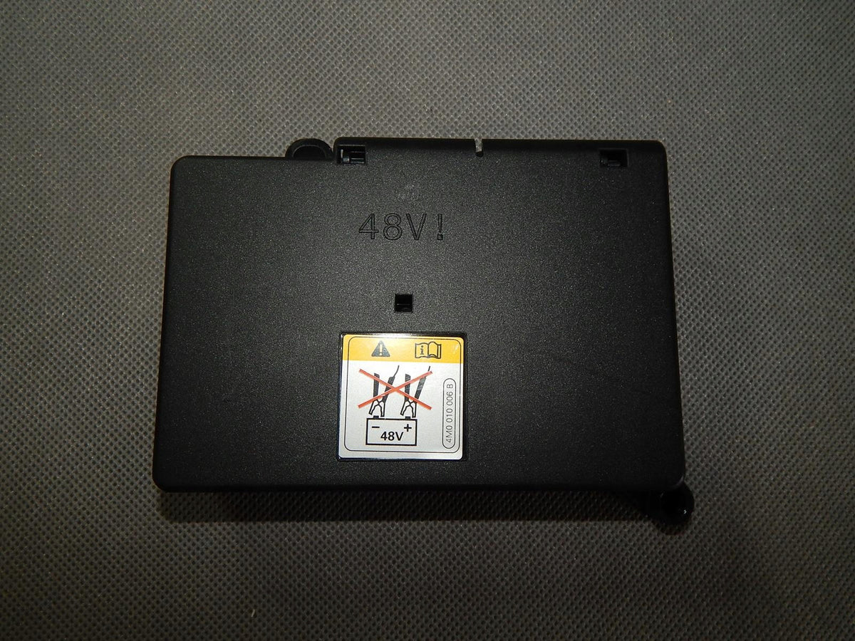 AUDI Q5 SQ5 II FUSE BOX 4M0941828J