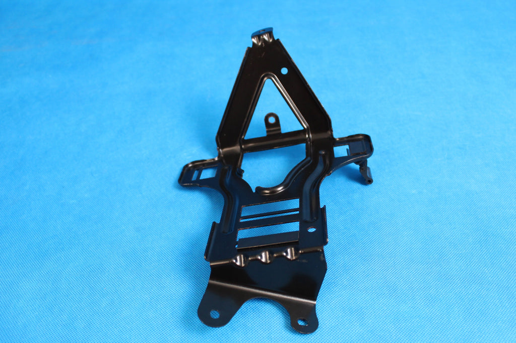 AUDI Q7 4L LIFT DRIVER MOUNT 2015R 7L0907649C