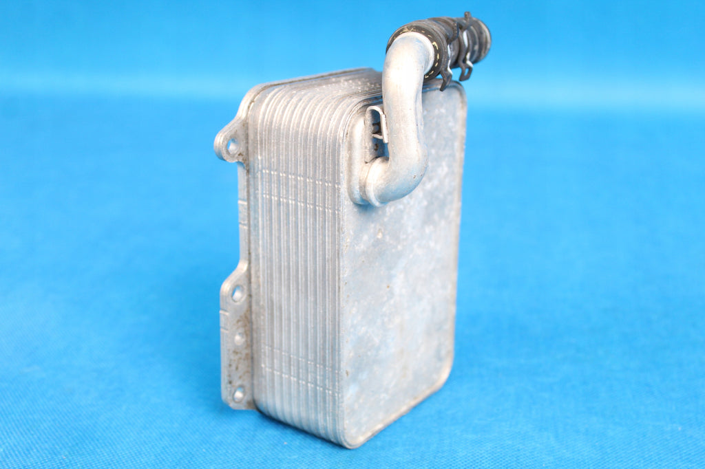 AUDI Q7 4L OIL COOLER 059117021R 2015R