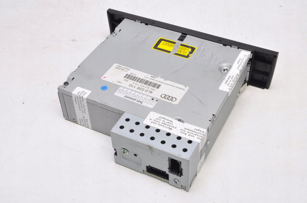 AUDI Q7 AND CHANGER CD 4L0035110
