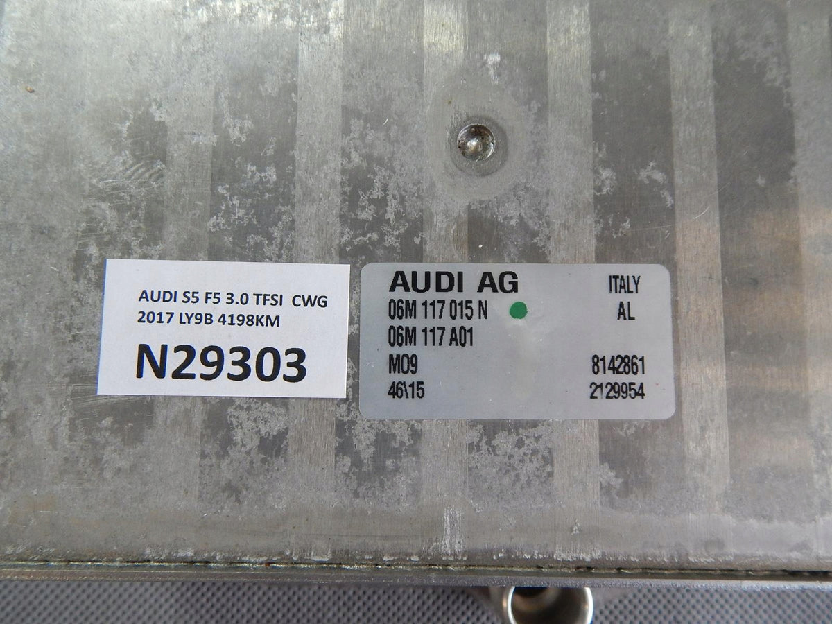 AUDI S5 F5 3.0 TFSI OIL COOLER 06M117015N