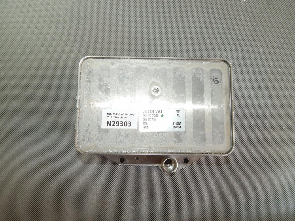 AUDI S5 F5 3.0 TFSI OIL COOLER 06M117015N