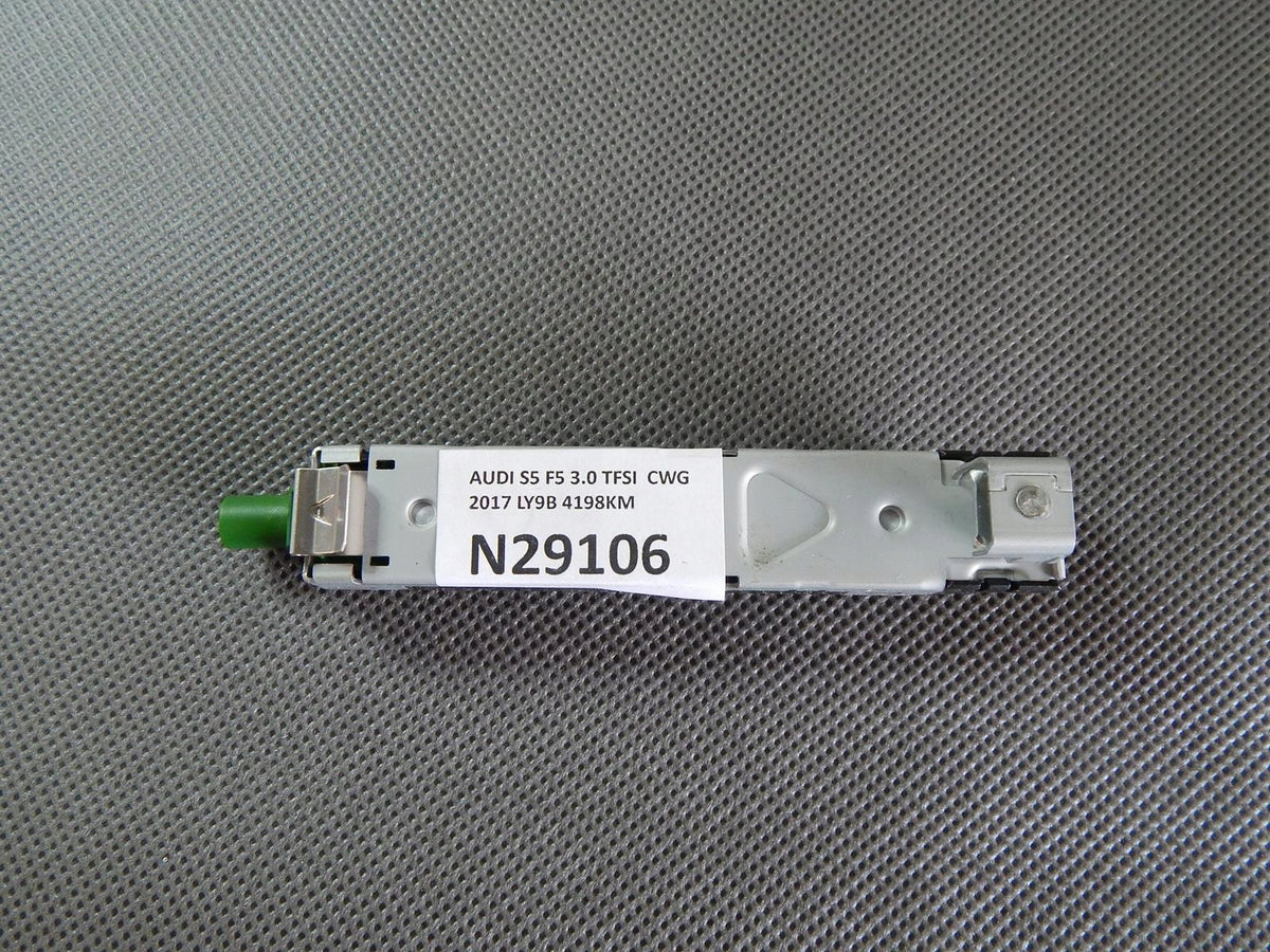 AUDI S5 F5 ANTENNA AMPLIFIER 8W0035225B