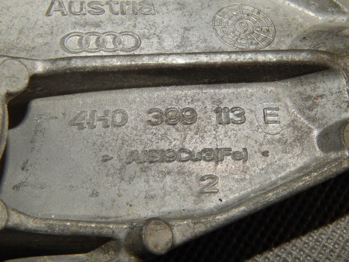 AUDI S8 A8 D4 4.0 TFSI BOX CUSHION 4H0399113E
