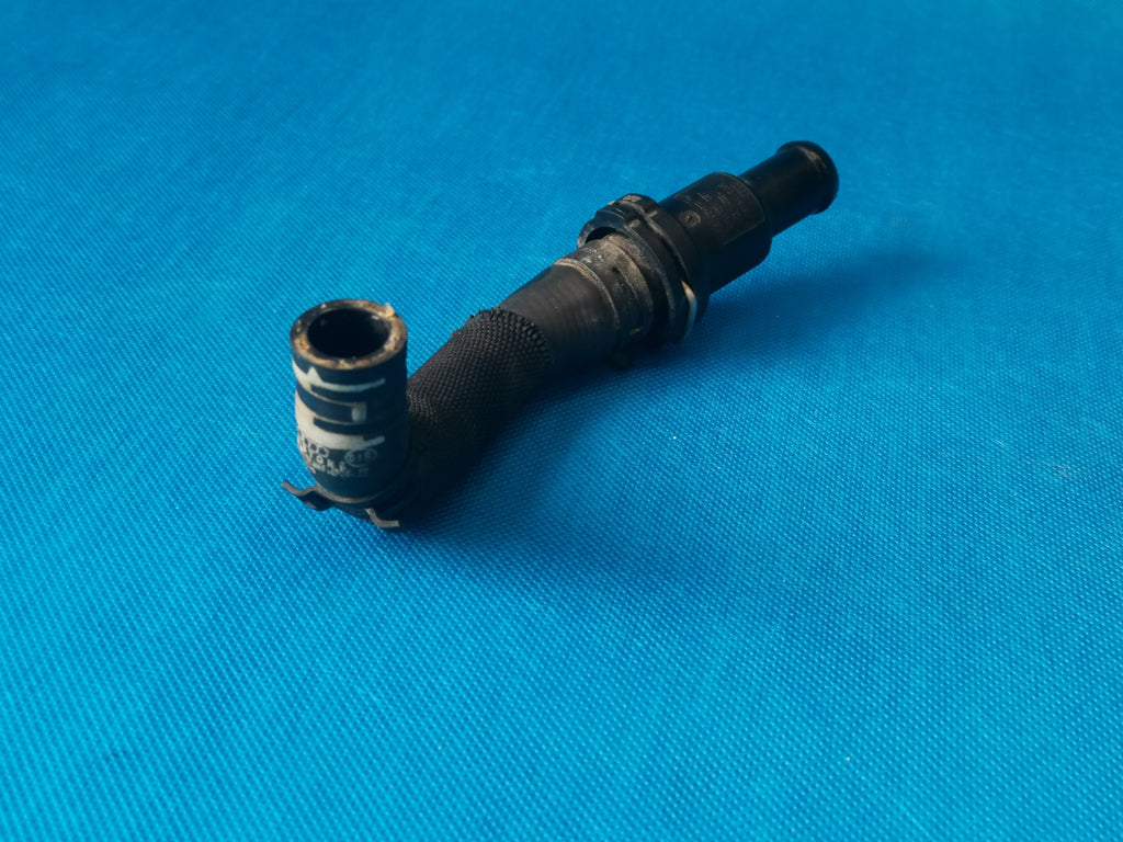 AUDI SQ5 Q5 8R LIFT 2016R 3.0TDI 240KW TUBE THERMOSTAT 4E0121113