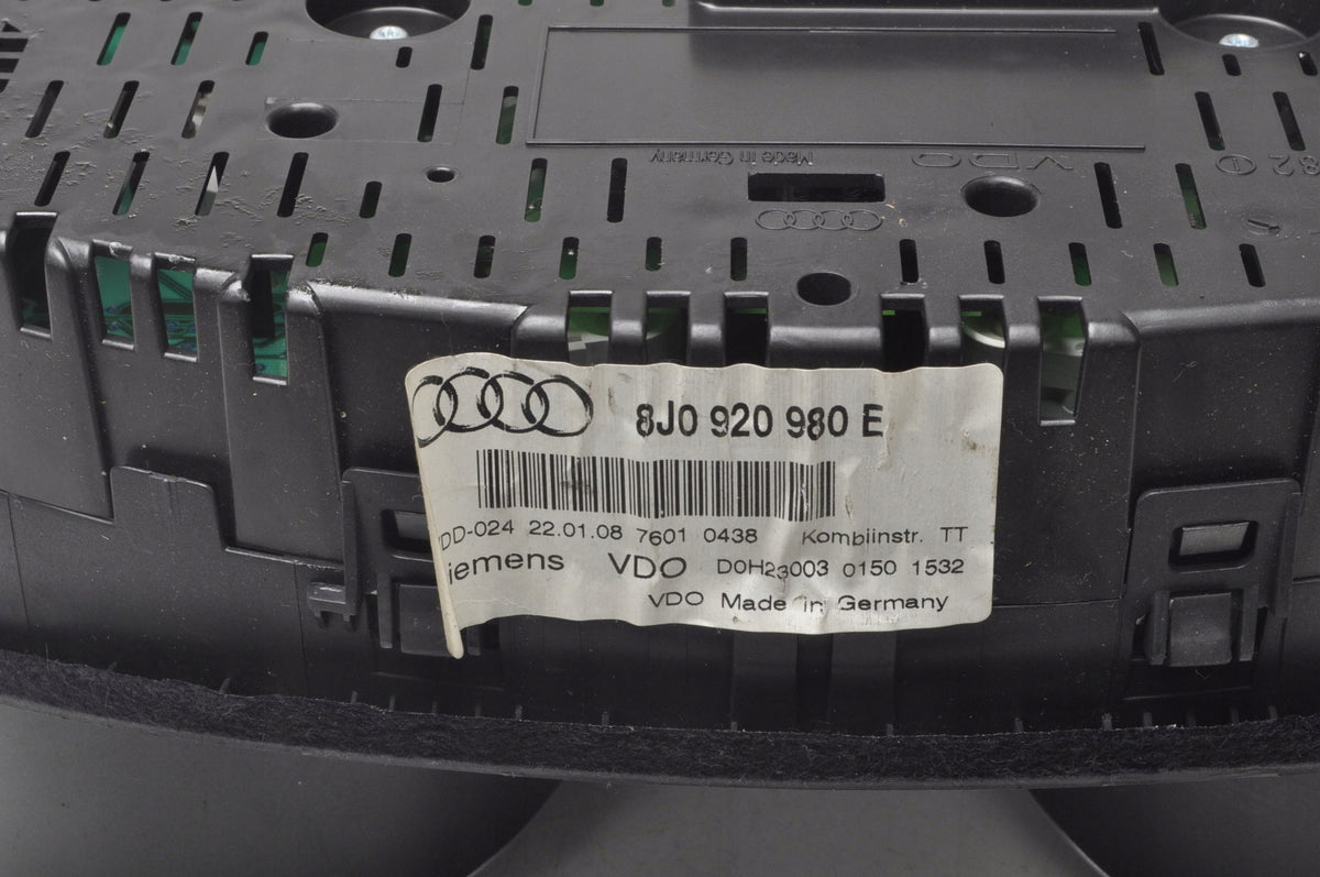 AUDI TT (8J3) 2.0 TFSI COUNTER CLOCKS 8J0920980E ENGLISH