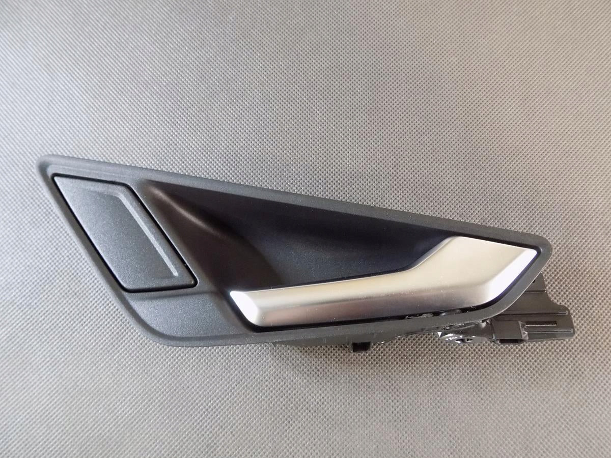 AUDI TT 8S INTERIOR DOOR HANDLE RIGHT 8S0837114