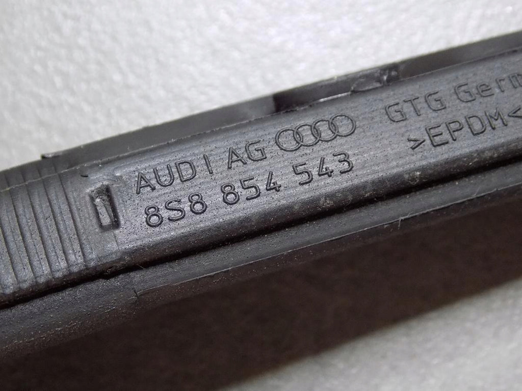 AUDI TT 8S ROOF SEAL LEFT 8S8854543