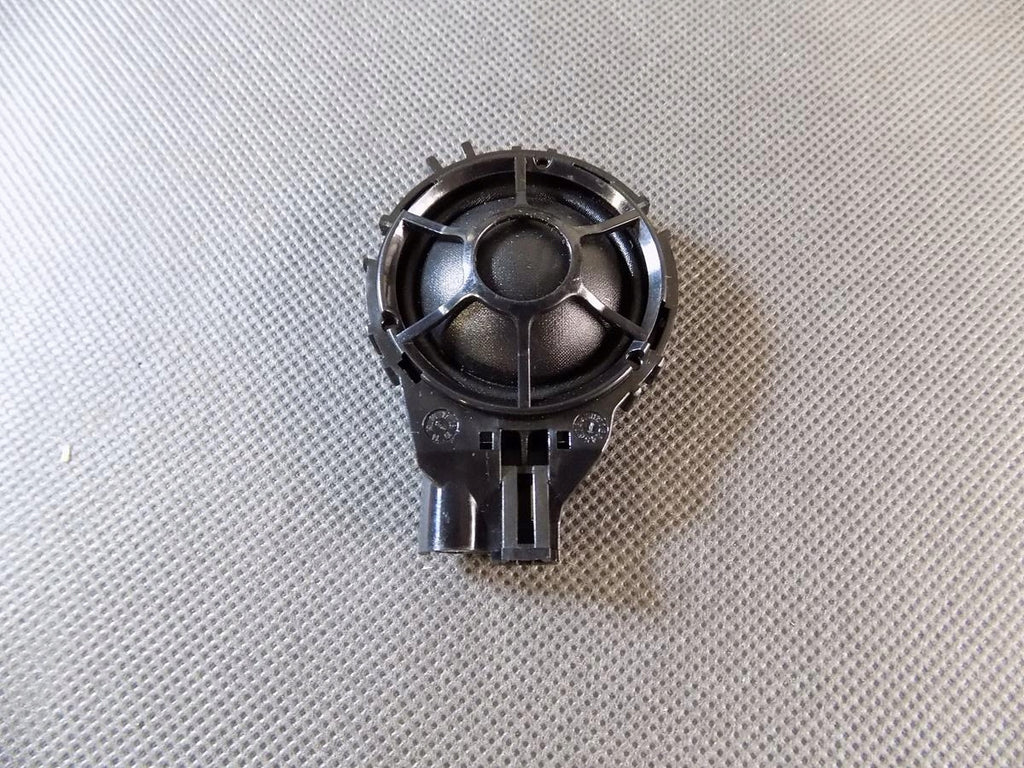 AUDI TT 8S TWEETER 8S0035398