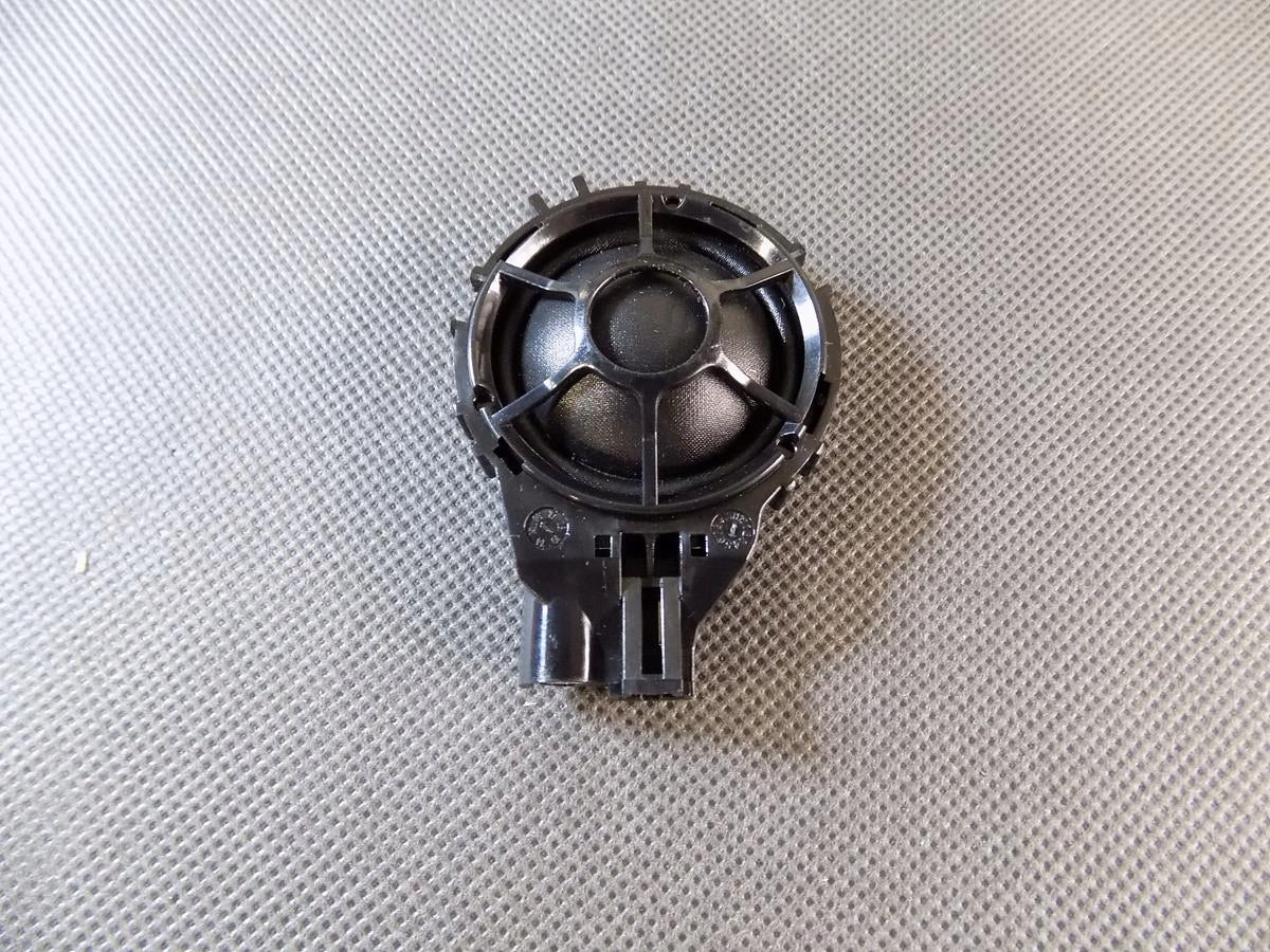 AUDI TT 8S TWEETER 8S0035398