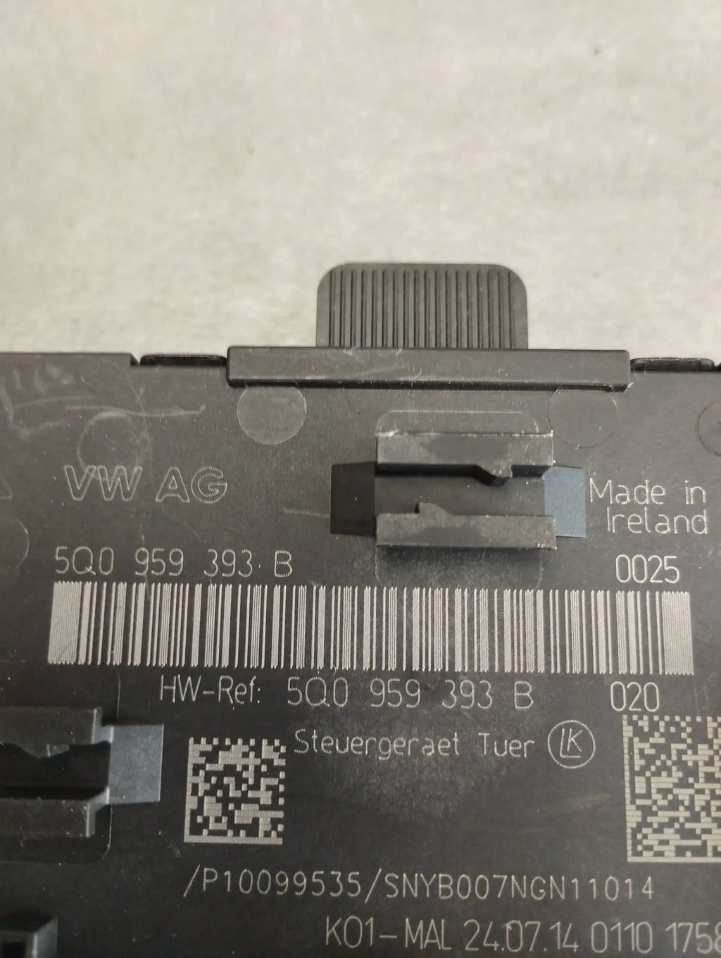 Audi A3 8V DOOR MODULE LEFT FRONT 5Q0959393B