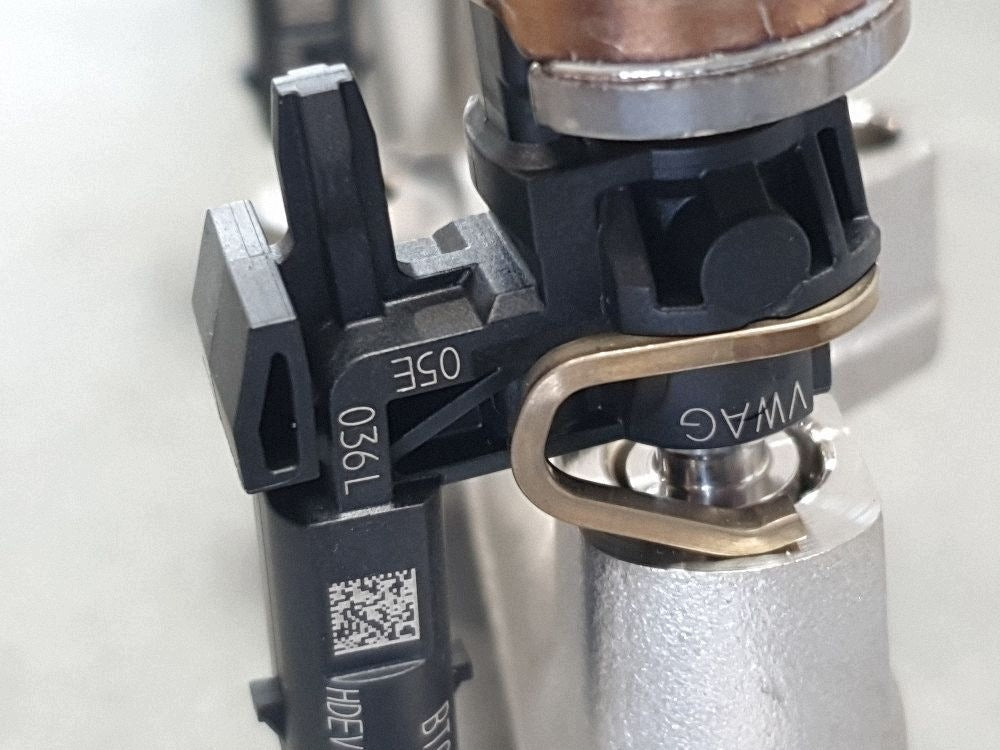 Audi A3 8Y 1.5 injection rail 05E133320B 026150006Z