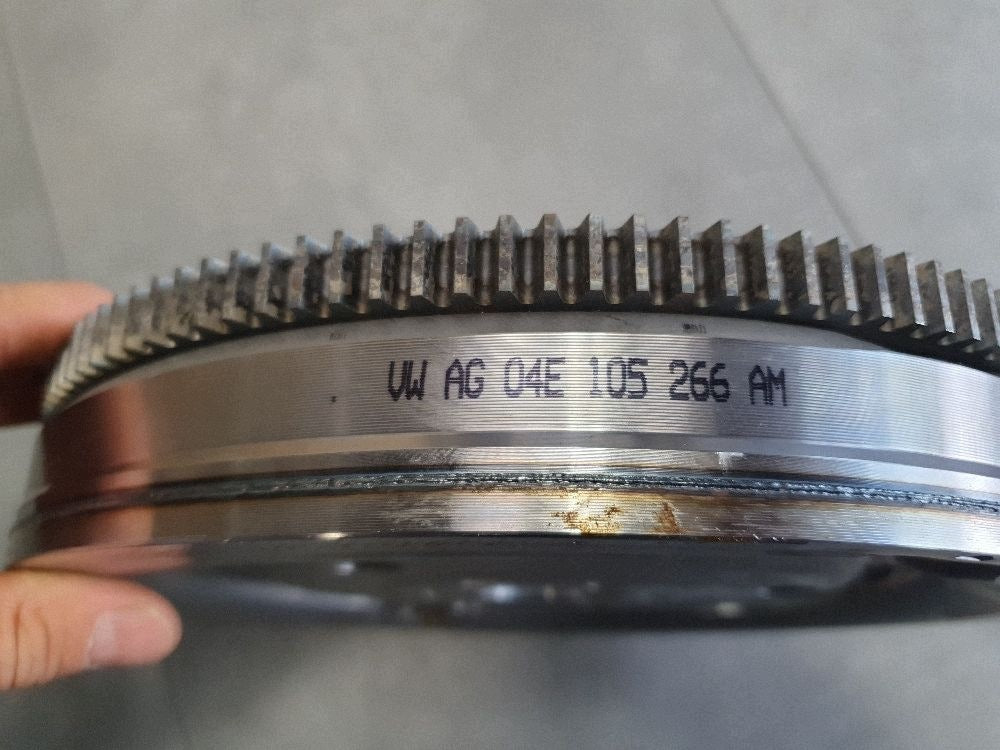 Audi A3 8Y 1.5 tsi Dual-mass flywheel 04E105266AM