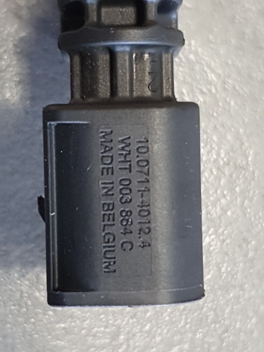 Audi A3 8Y ABS sensor rear 10071140124