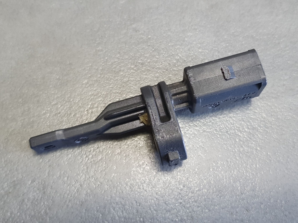 Audi A3 8Y ABS sensor rear 10071140124