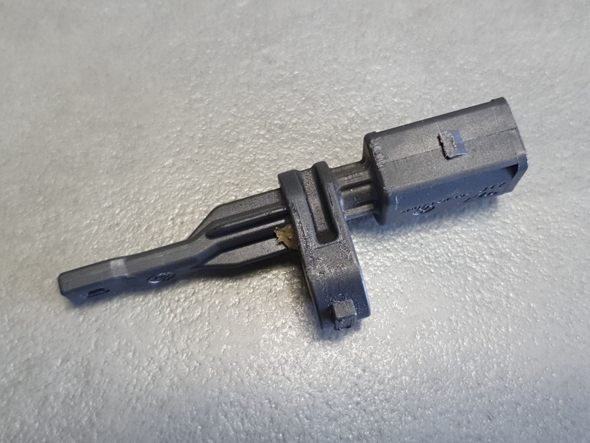 Audi A3 8Y ABS sensor rear 10071140124