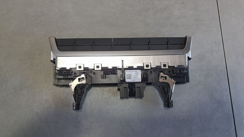 Audi A3 8Y Emergency light switch panel 8Y0925301BM