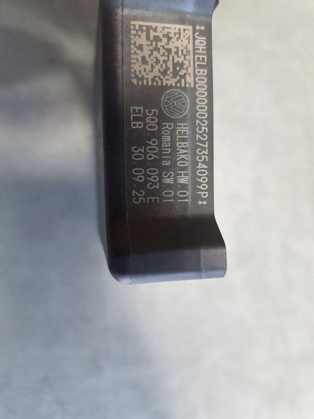 Audi A3 8Y Fuel pump controller 5Q0906093E