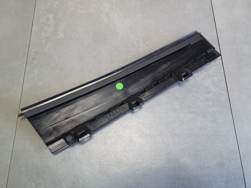 Audi A3 8Y Strip door guard right rear 8Y0839902
