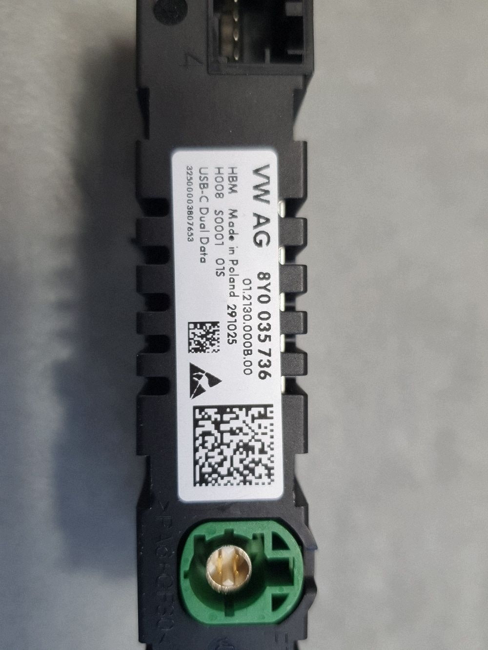 Audi A3 8Y USB port 8Y0035736